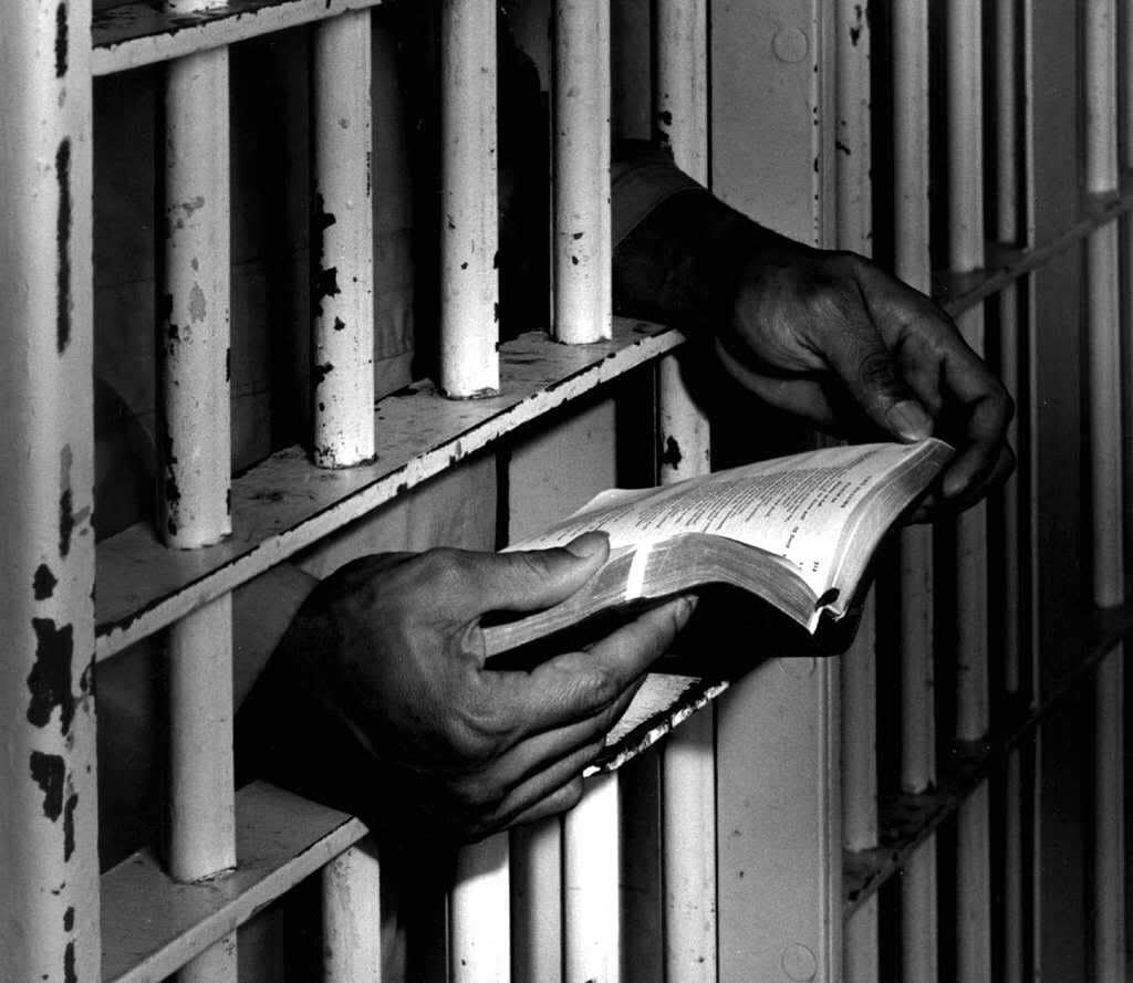 Brazilian prisoners can leave prison more enlightened and with a broader view of the world.